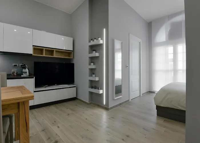 Sar May Apartments