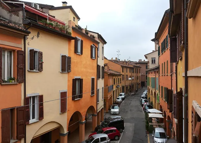 Universita E Centro Storico Mascarella Apartment