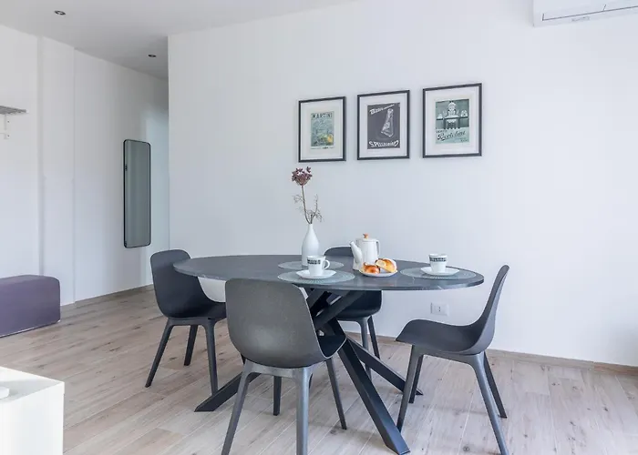 Housmart Donato Creti 75