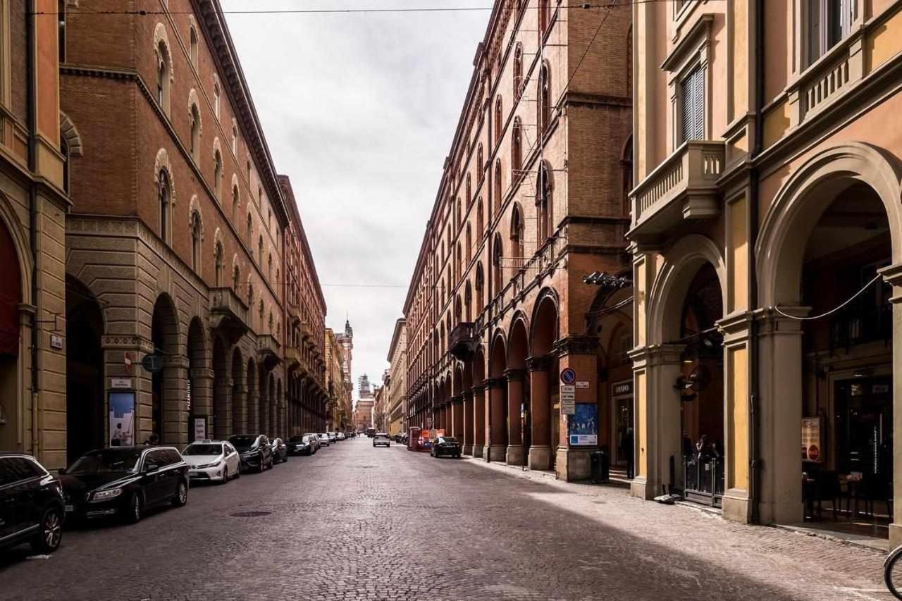 Cavalieri's Grand Bologne