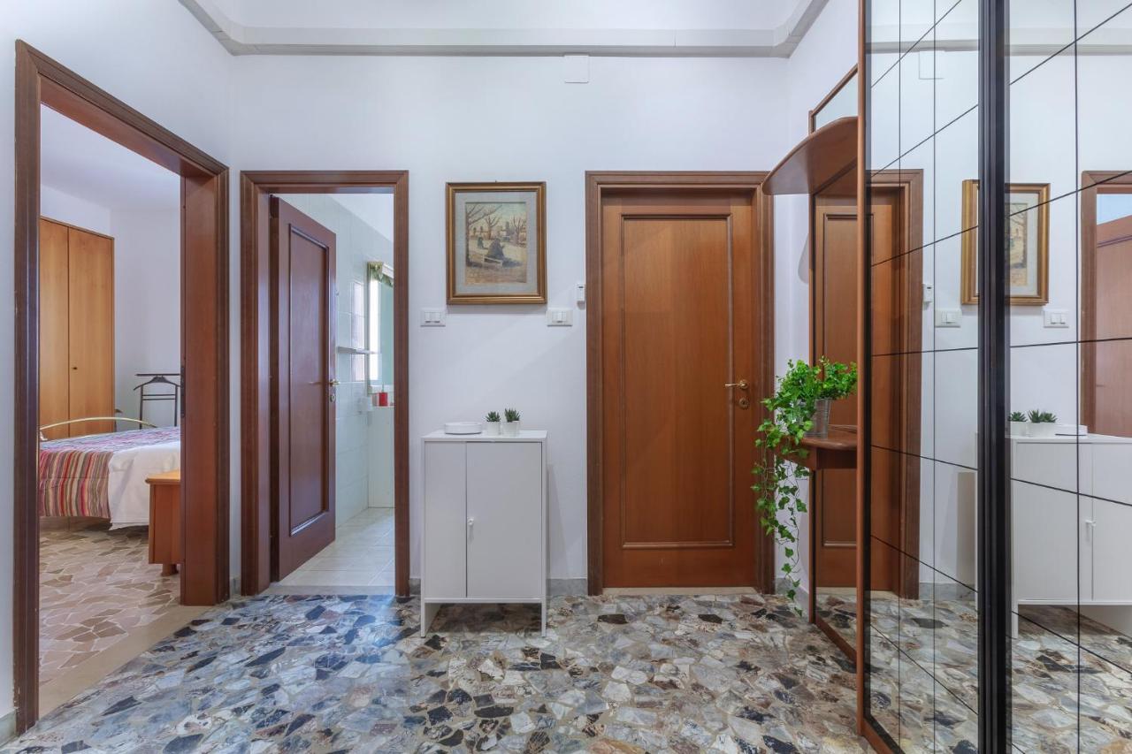 Lejlighed A 500 Mt Dalla Certosa