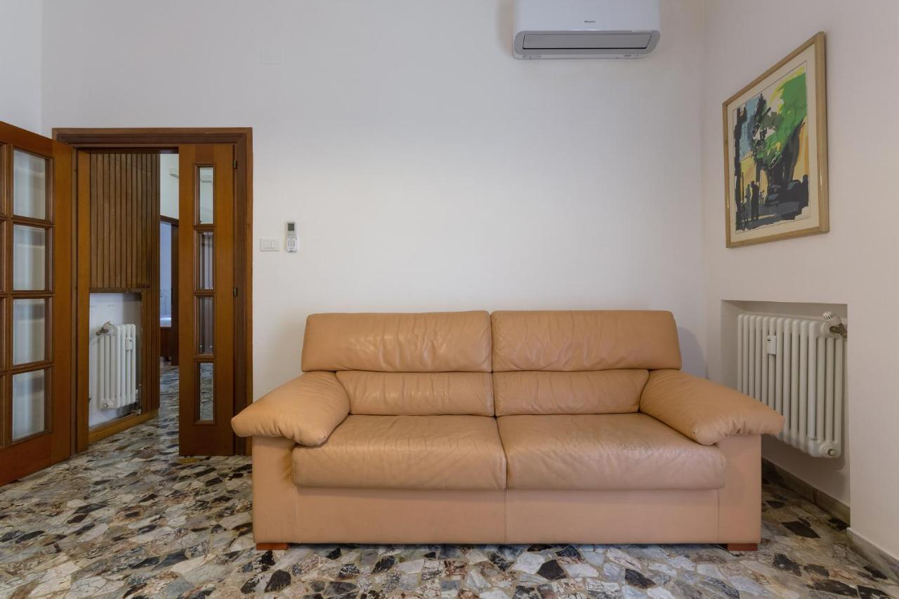 A 500 Mt Dalla Certosa Lejlighed *