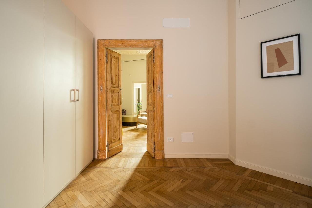 D'azeglio Nel Salotto Di Appartamento Bologna