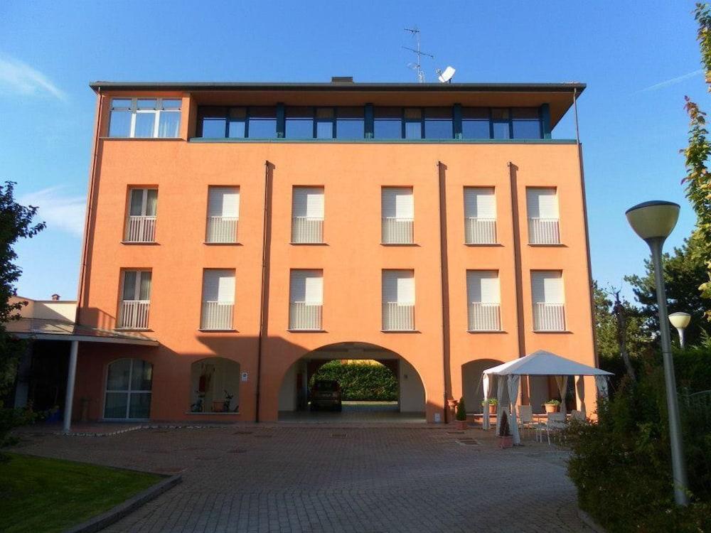 Bleis Hotel Bolonia