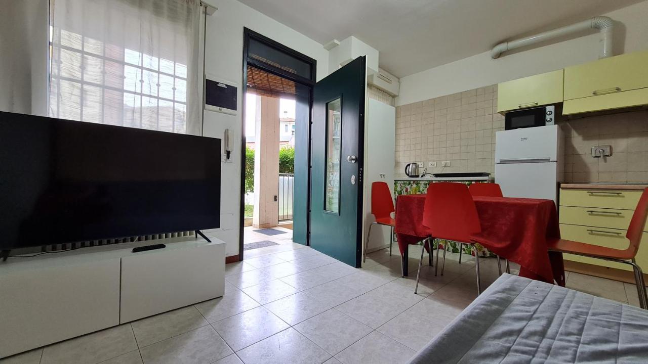Apartamento Fiorilli House - Fair District - Gratis Private Parking *