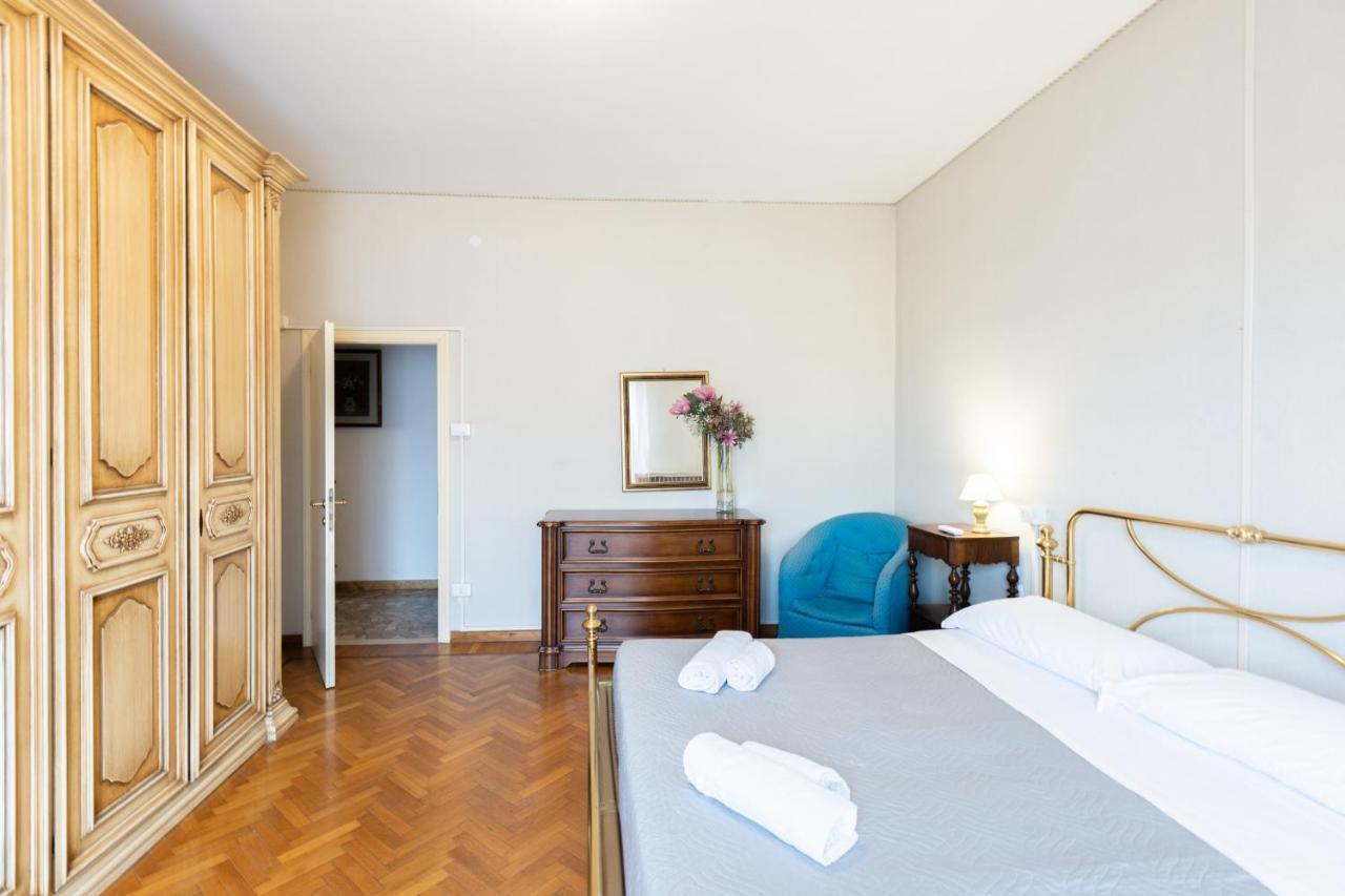 Montebello, By Short Holidays Apartment