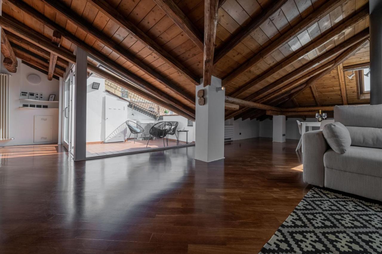 Realkasa Attico Indipendenza Apartamento
