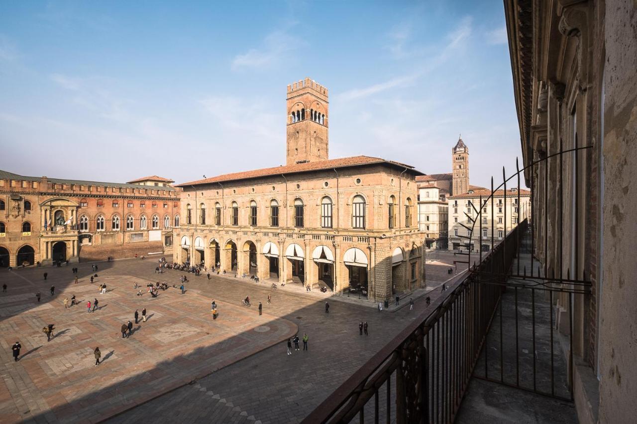 Urbanicooh Asinelli - Balcony On Piazza Maggiore Appartement