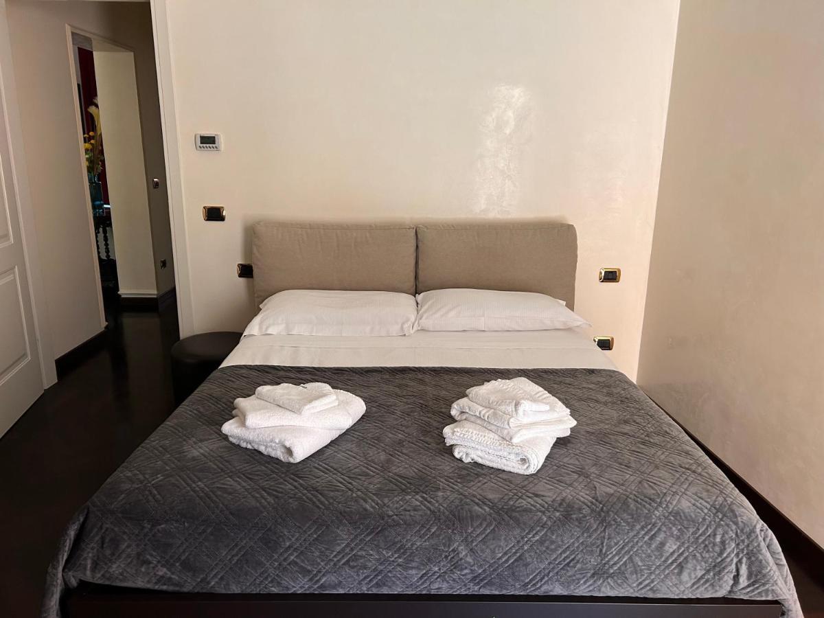 Piazza Maggiore Luxury Apartamento Bolonha
