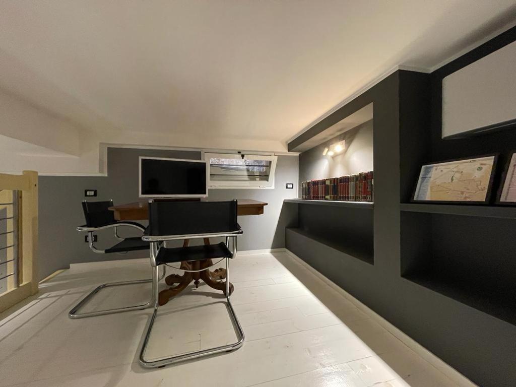 Appartement Portici Design - Historical Center *