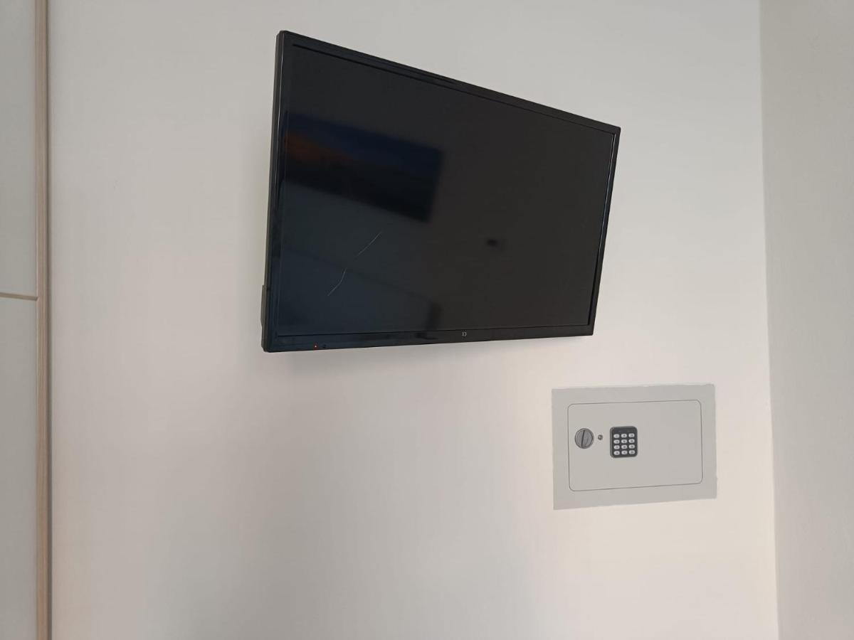 La Casa Di Luca/fiera E Stazione/aria Condizionata Appartement