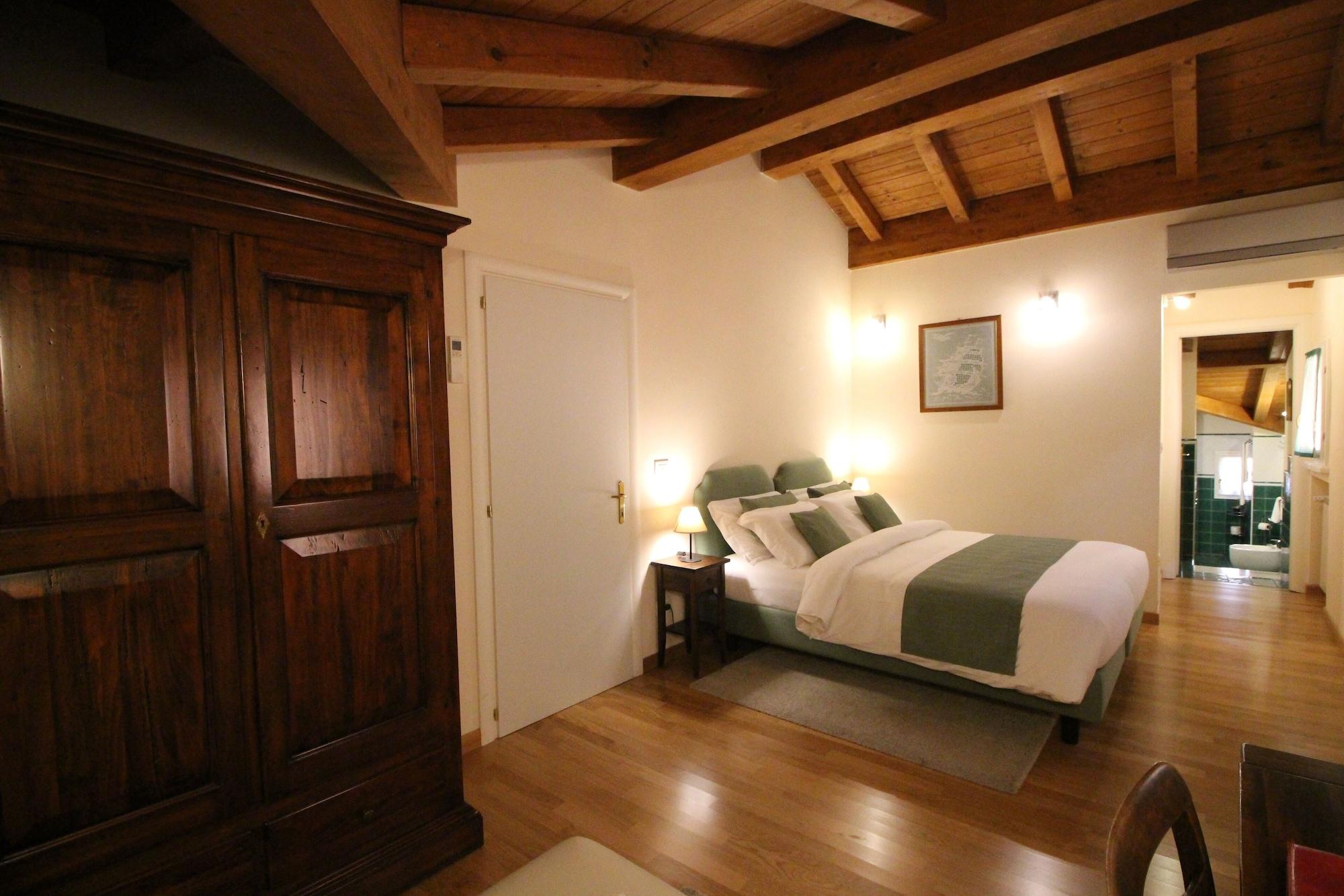 Casa Miramonte Pensión