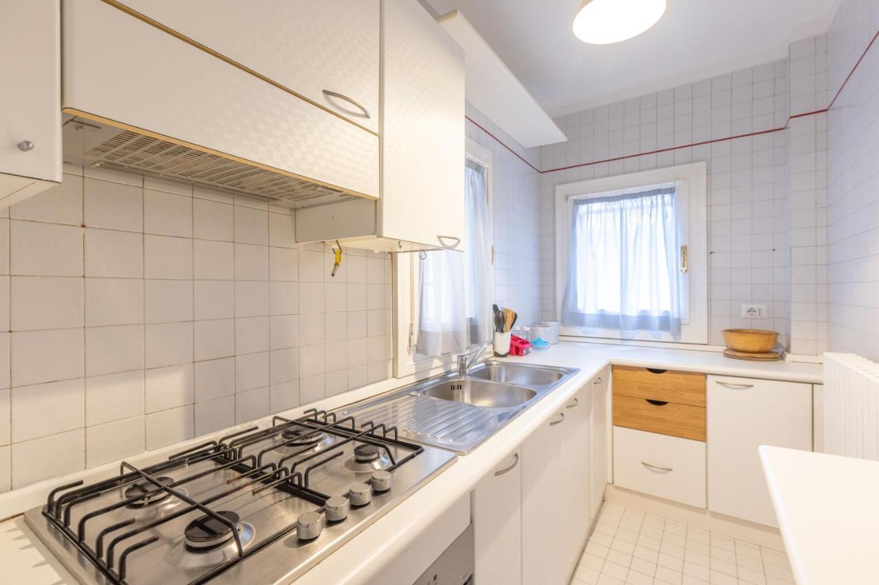 Ubaldini House, By Short Holidays *