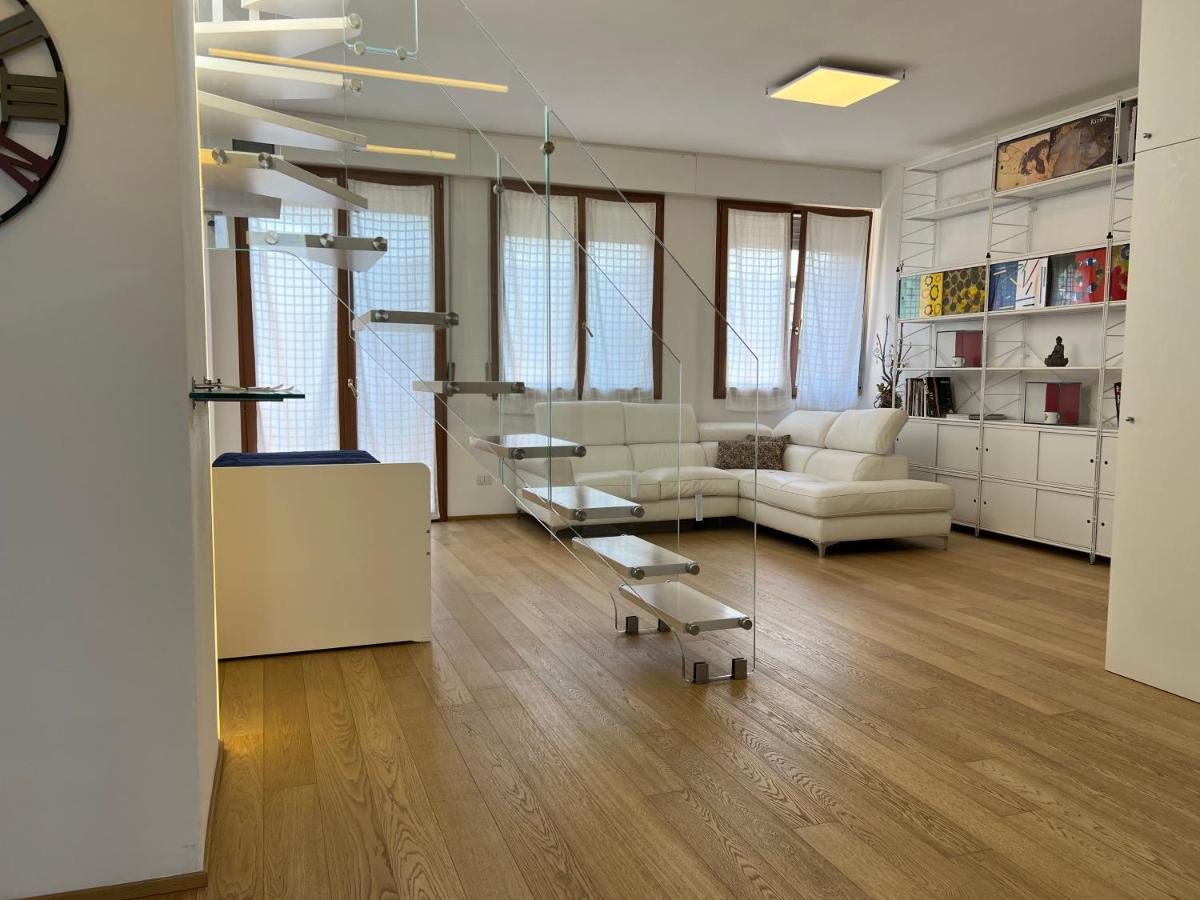 Appartamento Rooftop In Historical Center *