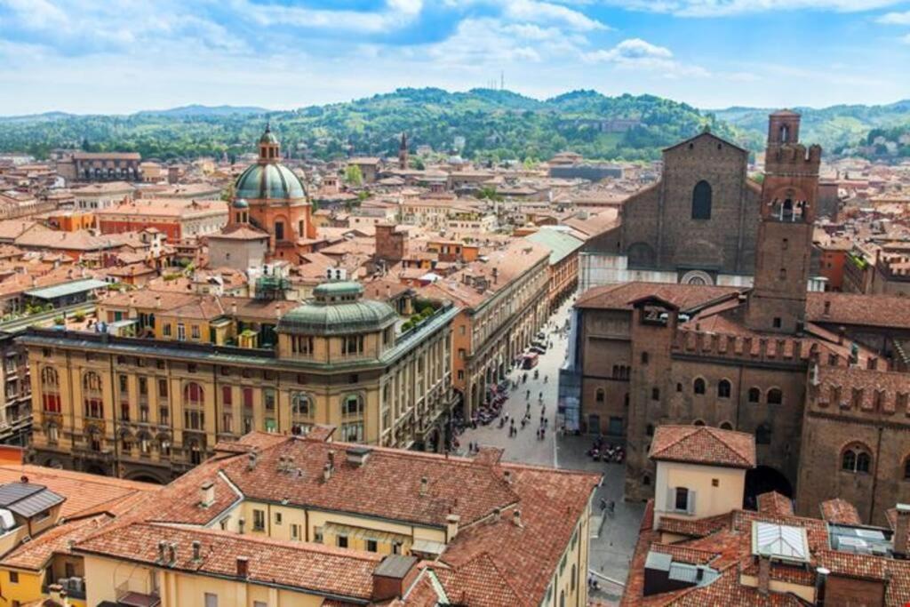 Isaia - 10 Minutes From Piazza Maggiore Appartamento