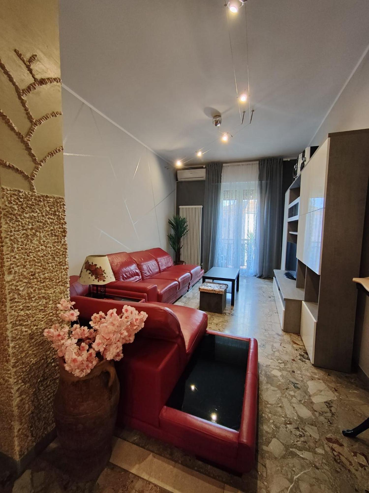 Elegante 90 Mq Zona Corticella Fiera Appartamento