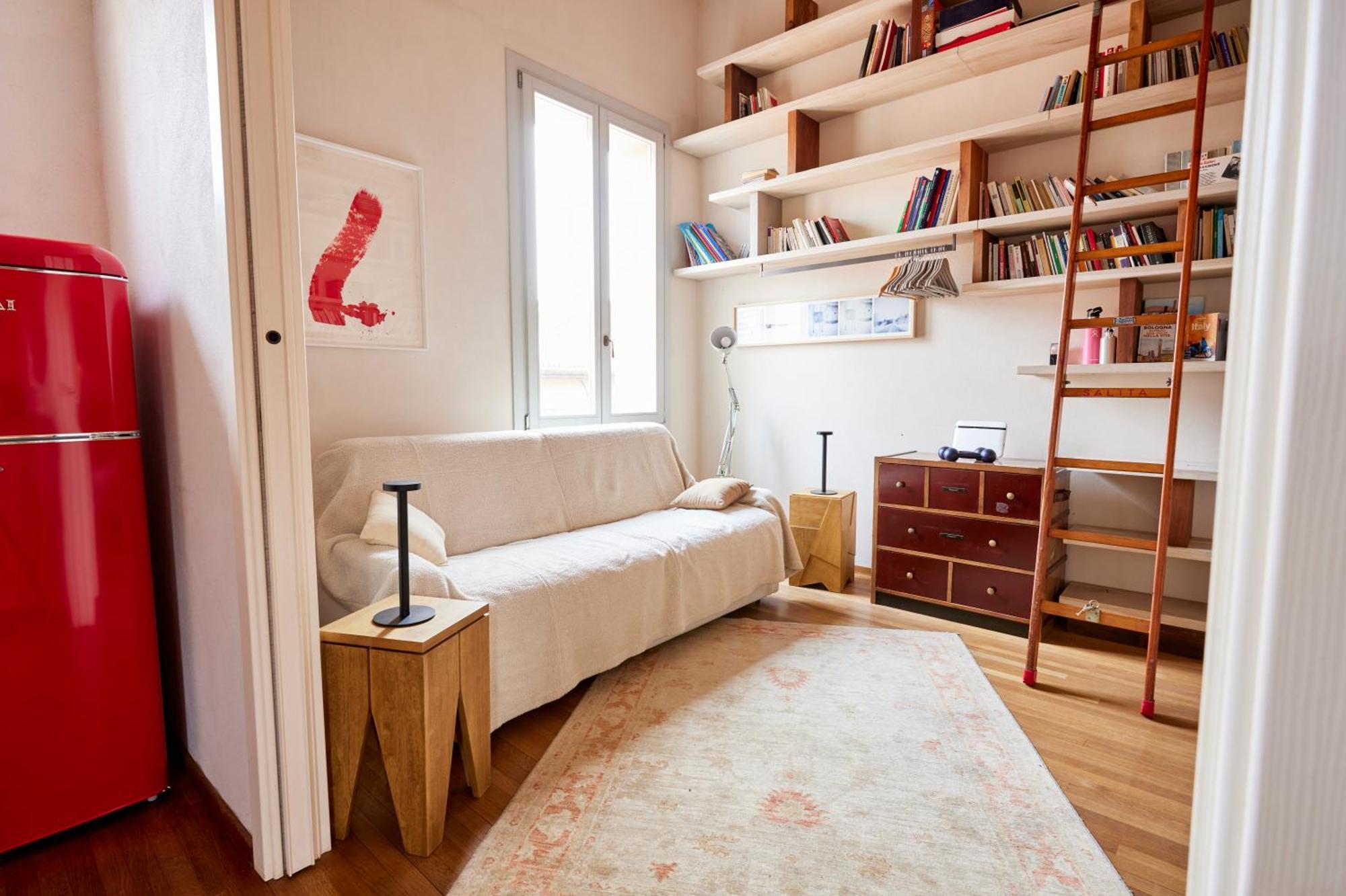 Bright And Peaceful In Historic Palazzo Apartamento