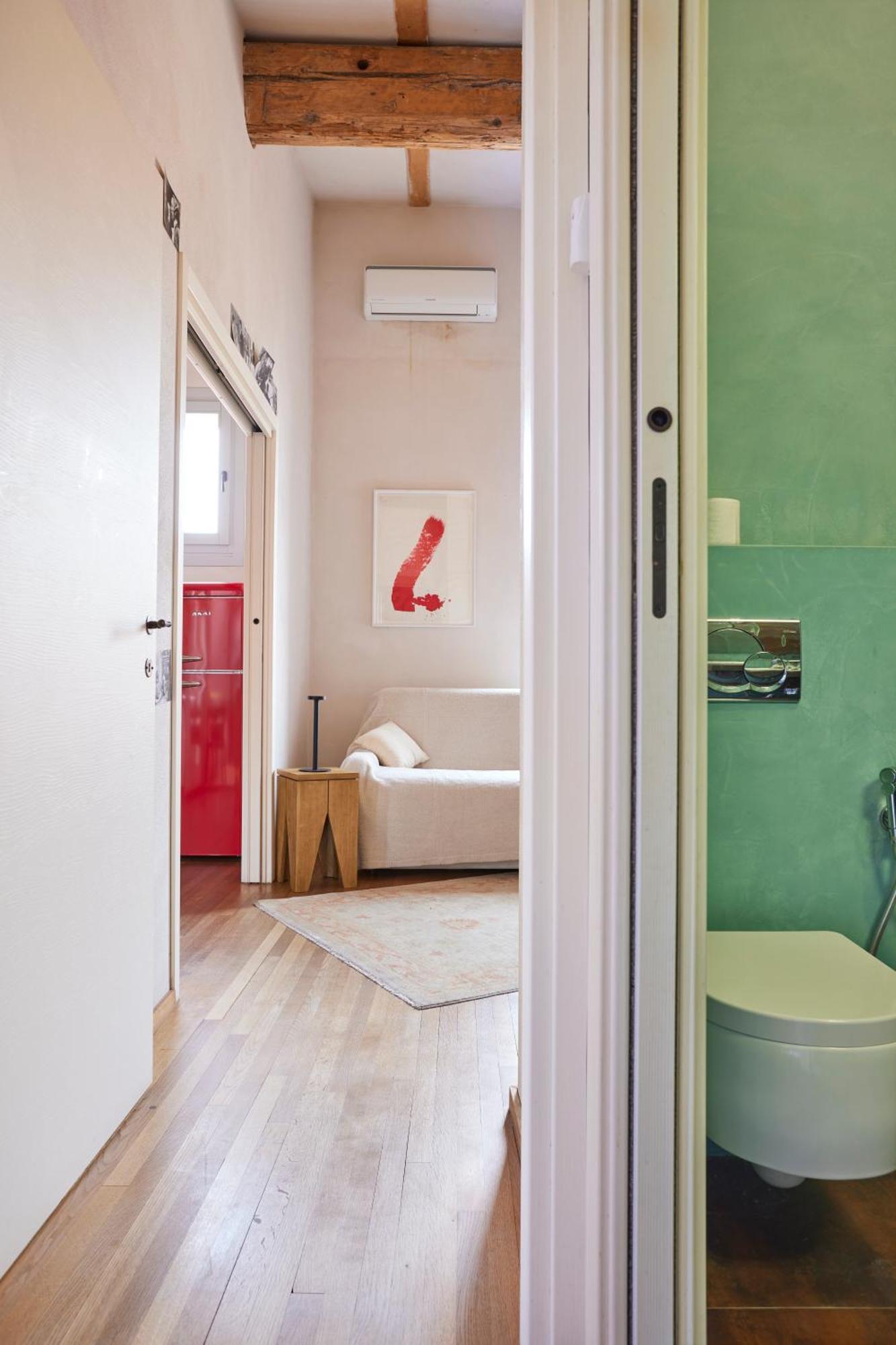Bright And Peaceful In Historic Palazzo Apartamento *