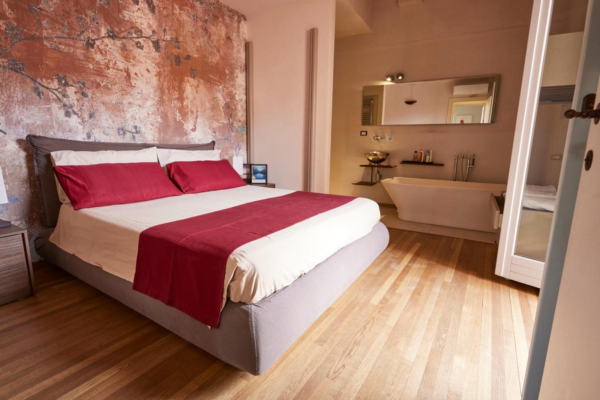 Bright And Peaceful In Historic Palazzo Apartamento *