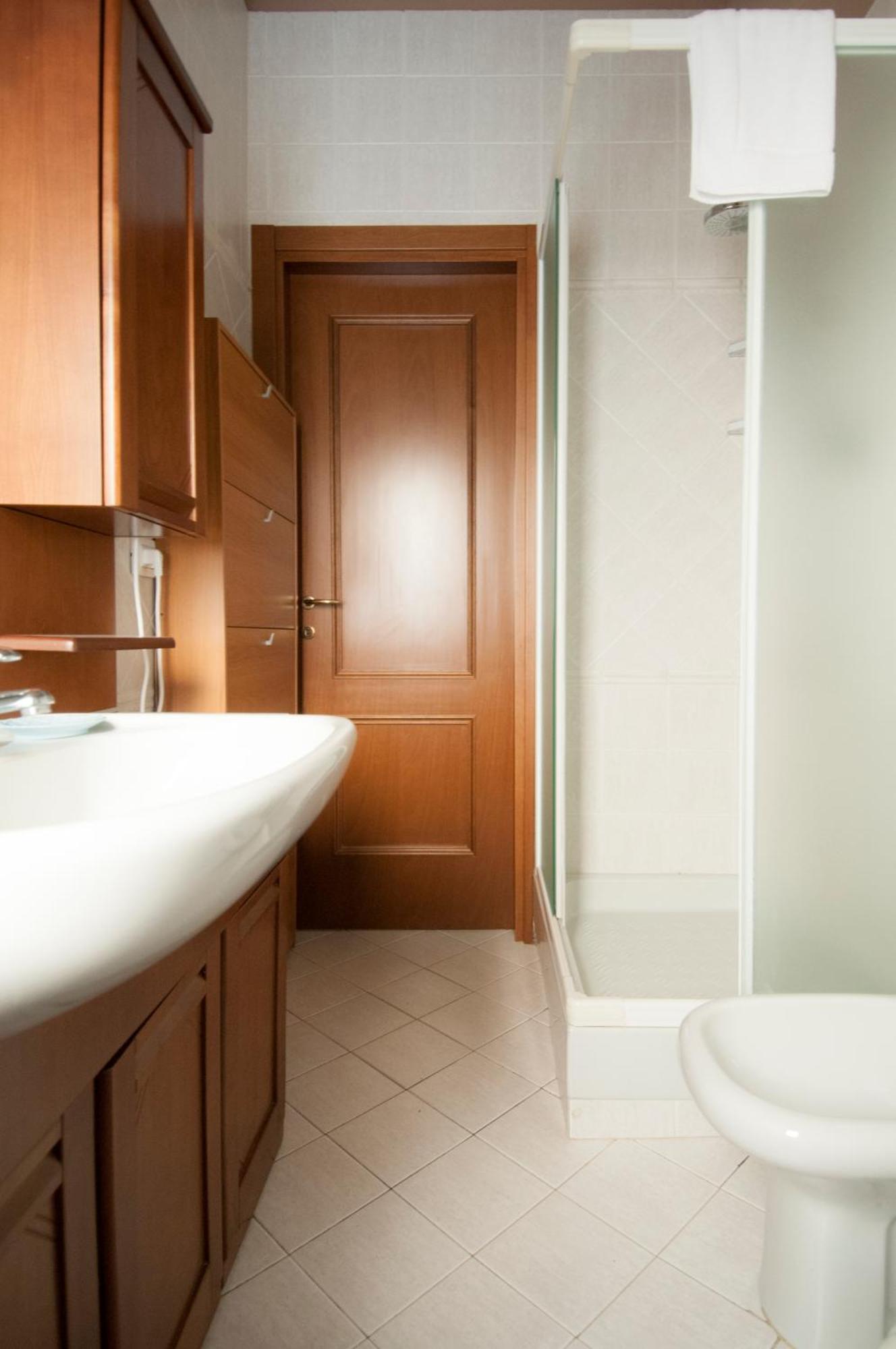Easy Explore - Ambrogiohost Apartamento *