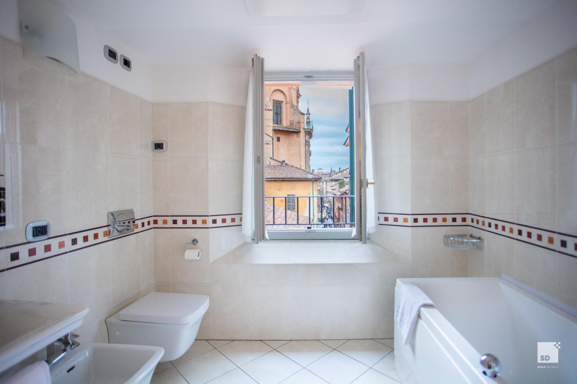 Urbanicooh Asinelli - Balcony On Piazza Maggiore Appartement *