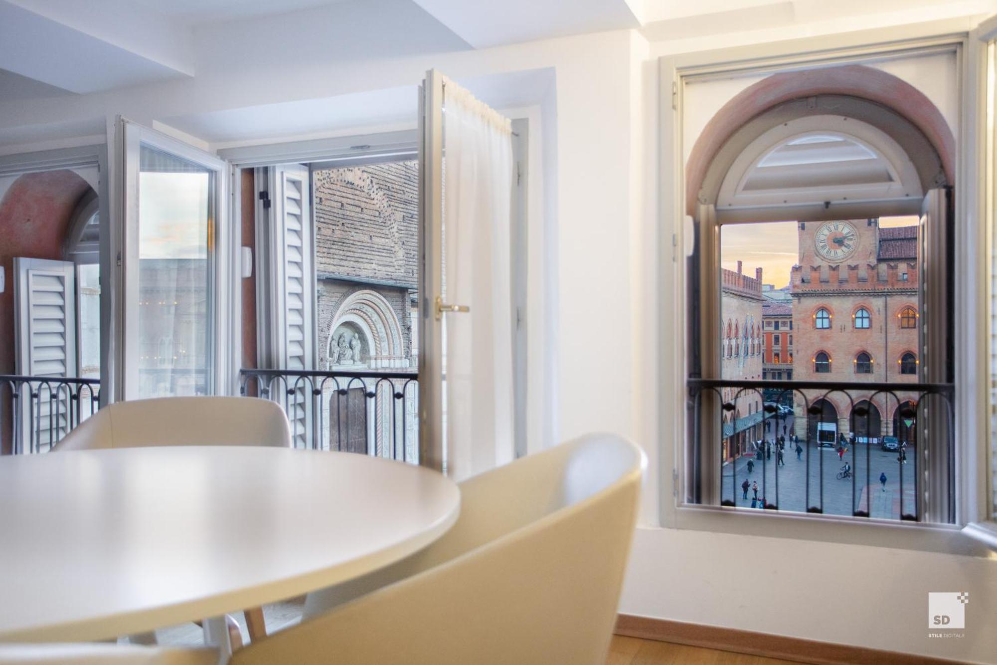 Urbanicooh Asinelli - Balcony On Piazza Maggiore Bologne