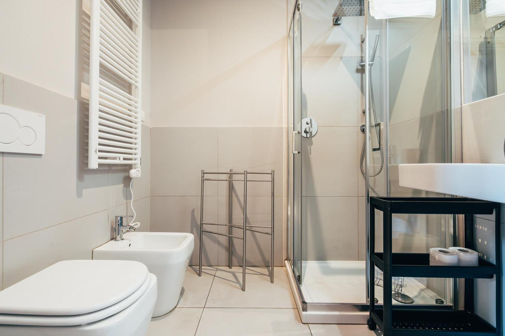 Pensión - Private Bathroom