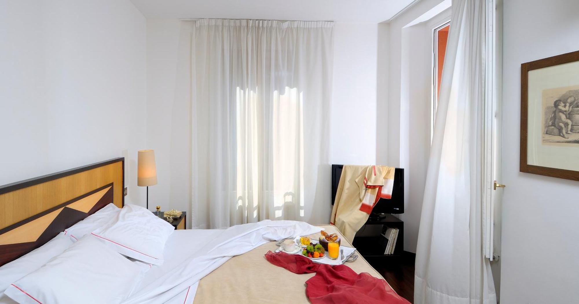 Phi 4* Bologna