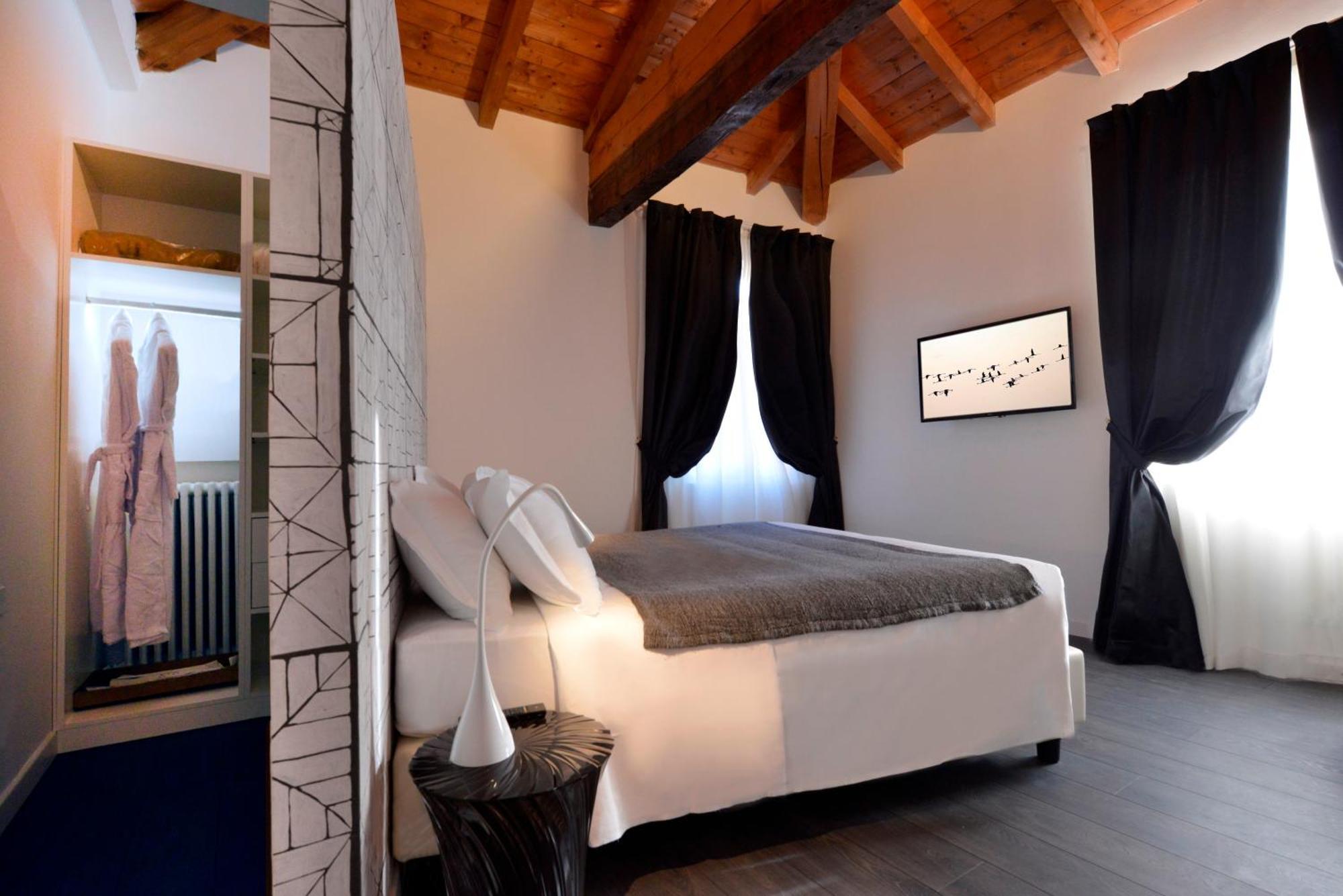 Phi Hotel 4*