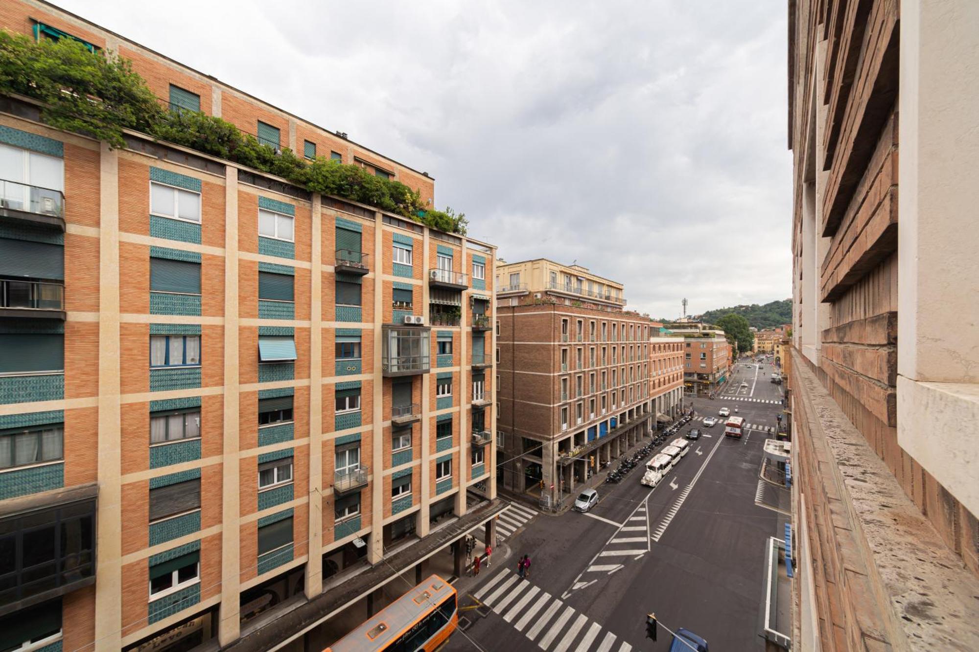 Appartamento Re Enzo - 10 Minutes Walk To Piazza Maggiore