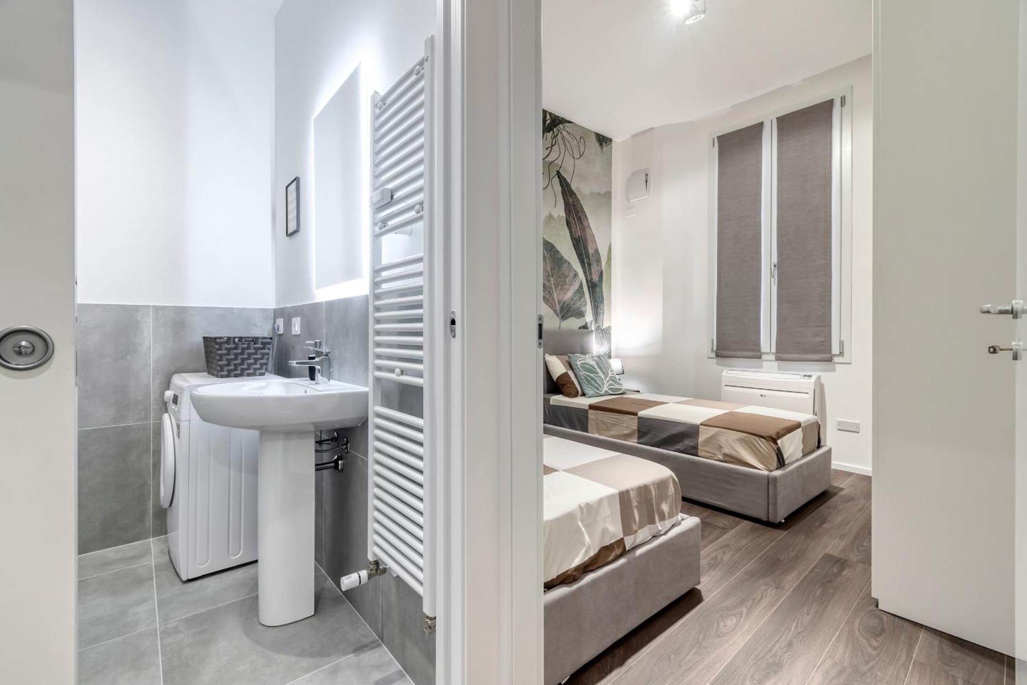 Carbonara Palace 3 - Luxury Comfort Under Medieval Towers Apartamento *