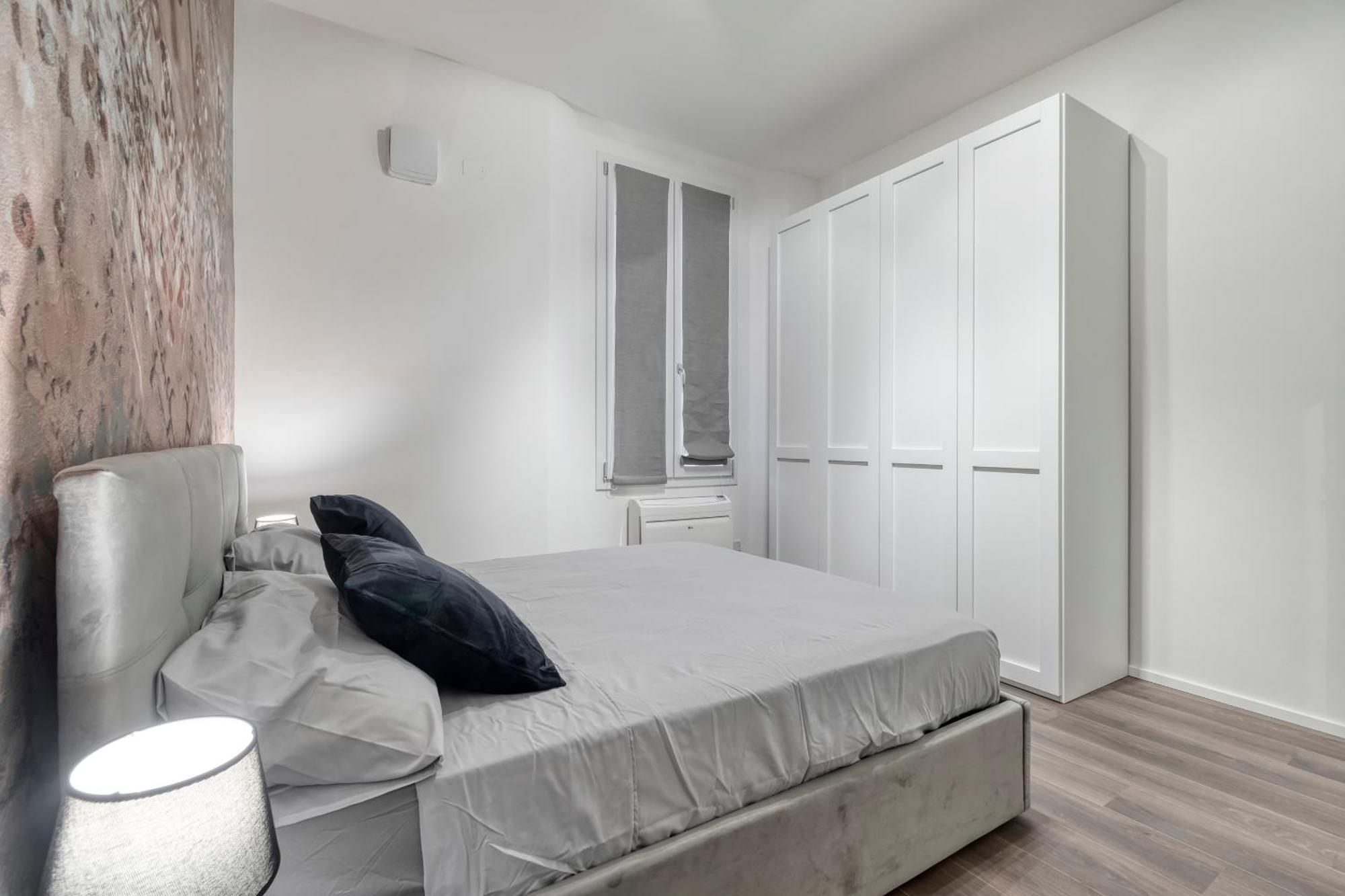 Apartamento Carbonara Palace 3 - Luxury Comfort Under Medieval Towers *