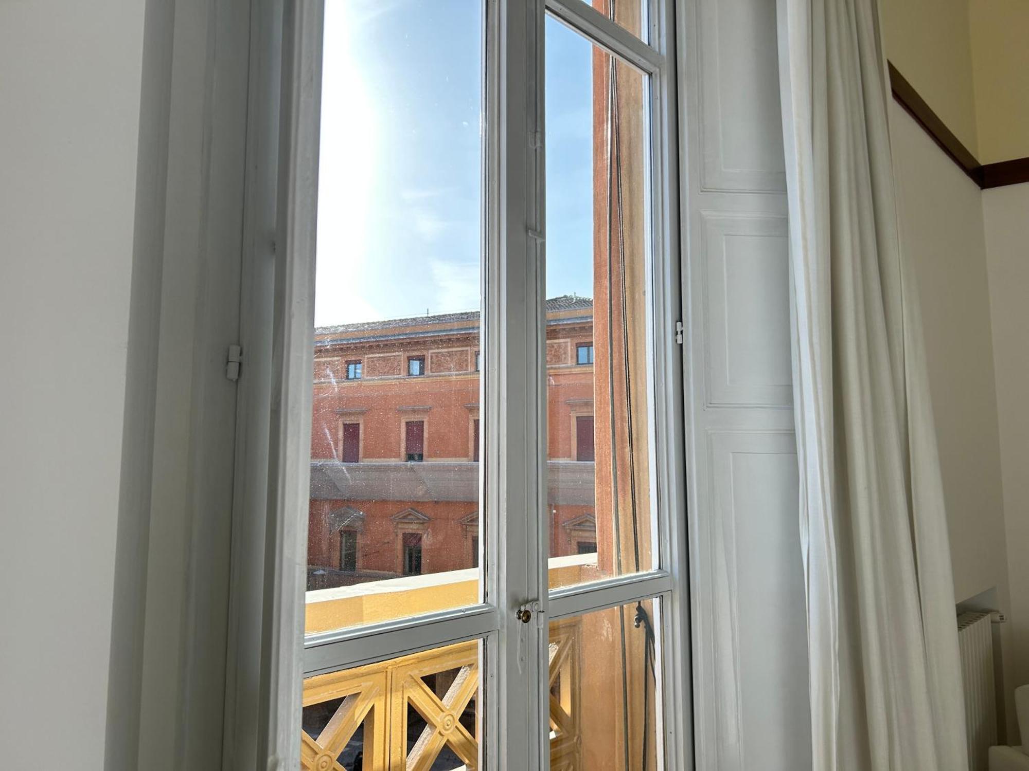 Frame Hotel *