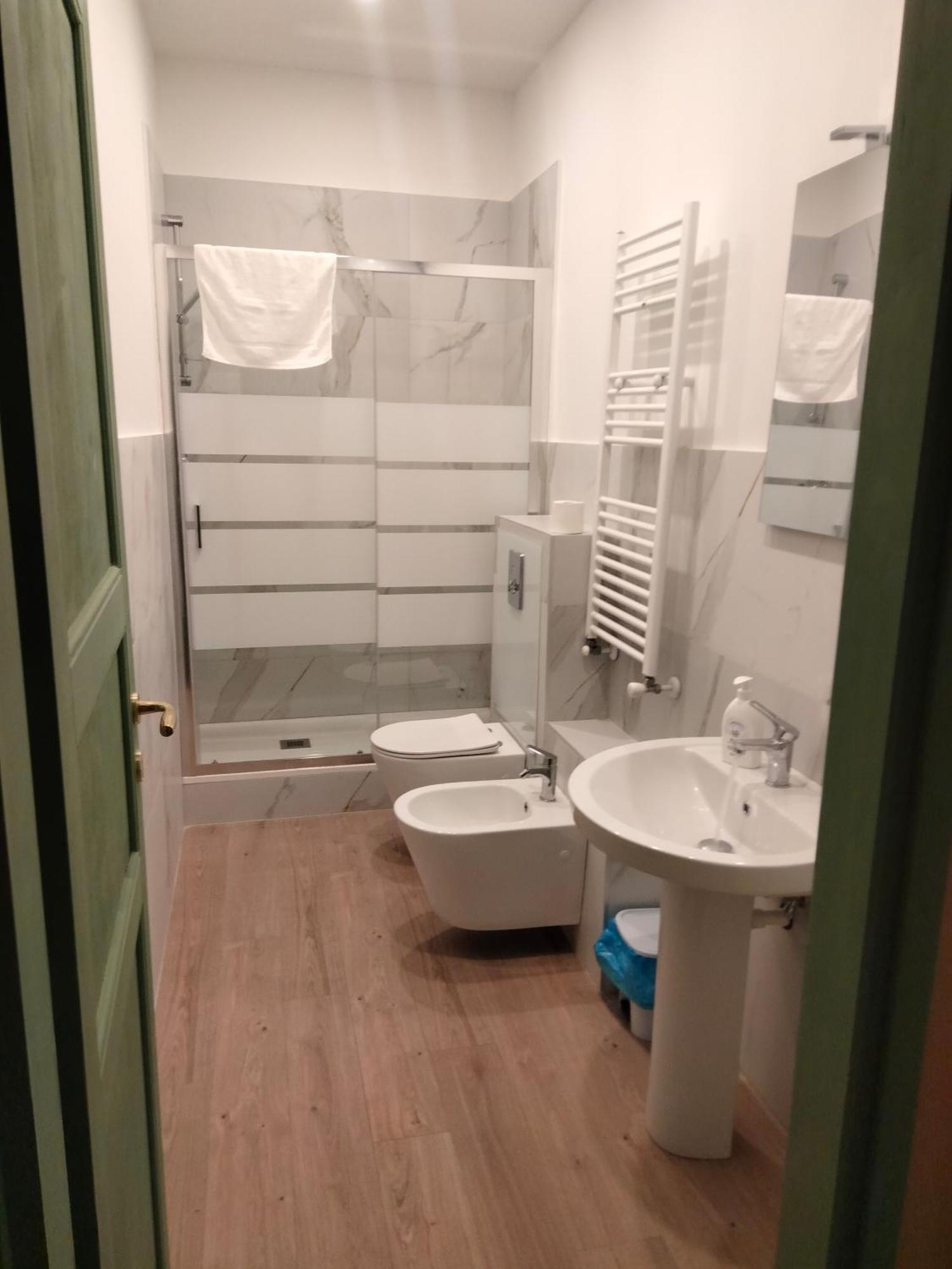 Affittacamere Due Torri Palace - Bolognacentro Luxury