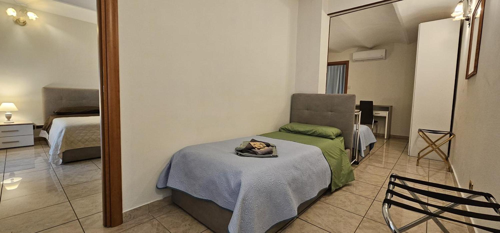 King And Apartment