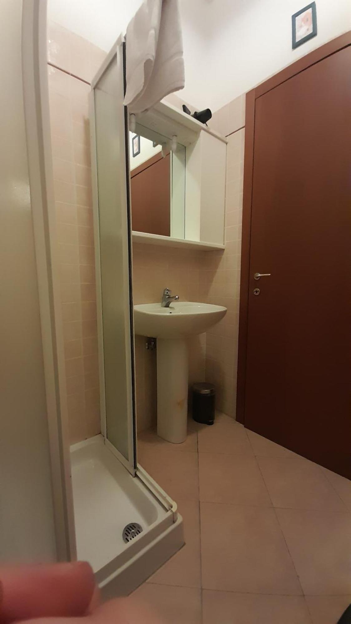 La Casa Degli Asinelli - Twa Apartment Bologna