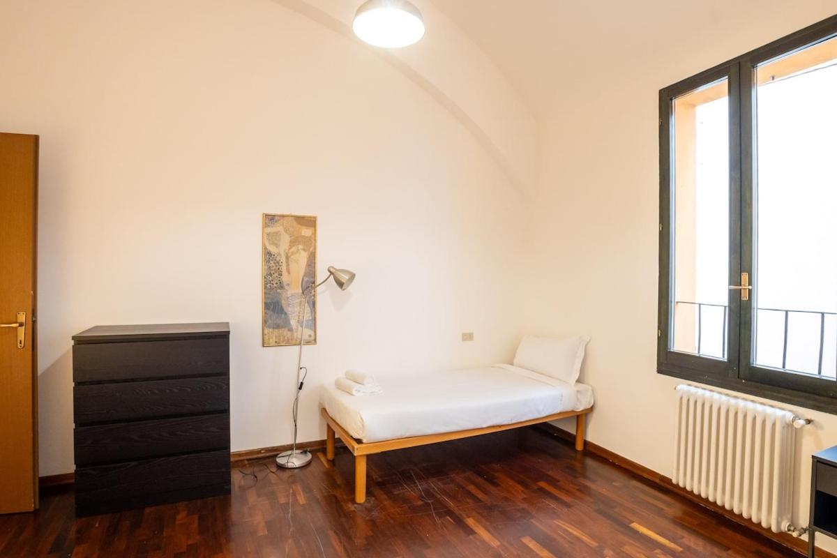 Getthekey Mura Di Porta S Felice * Bologna