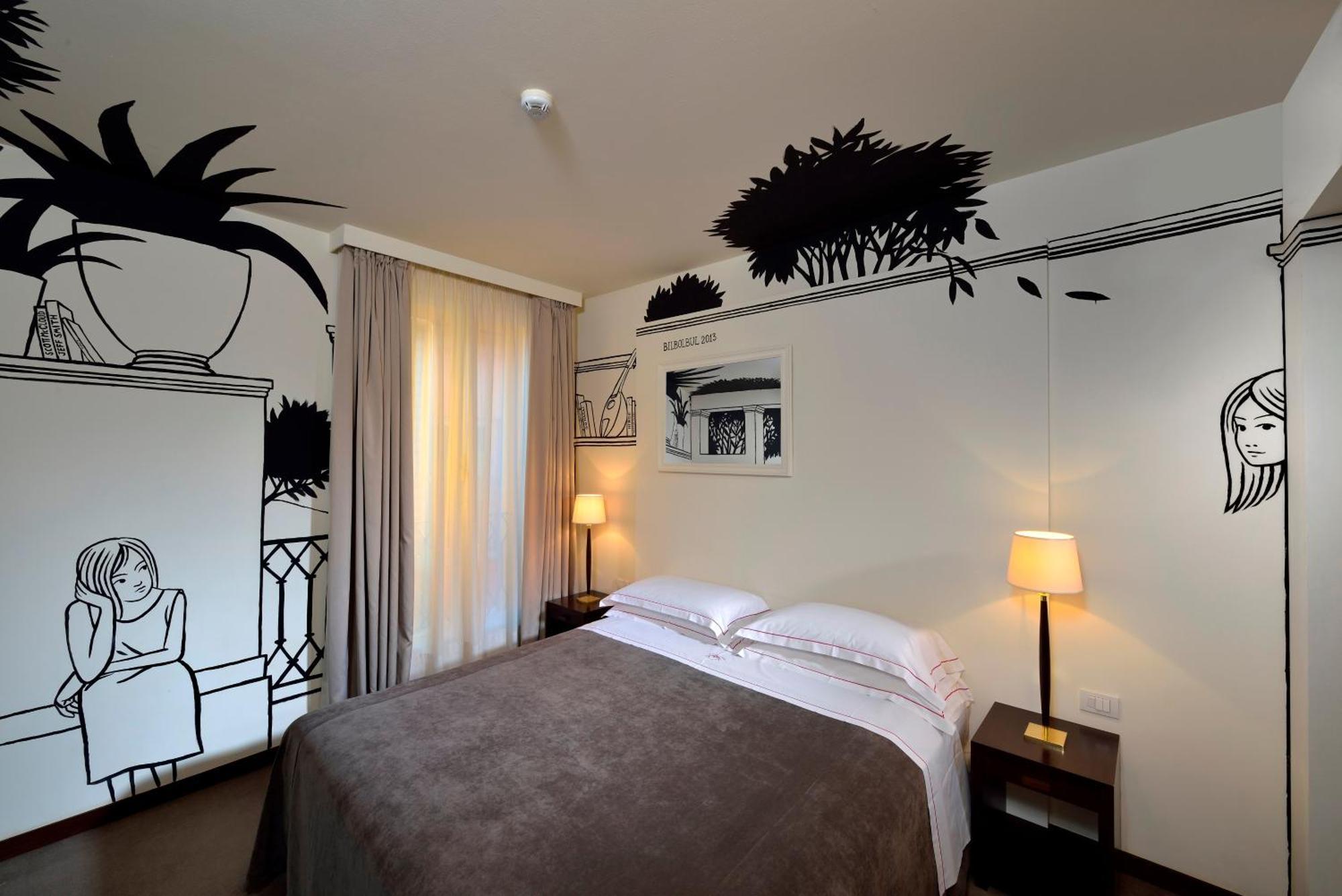Phi Hotel