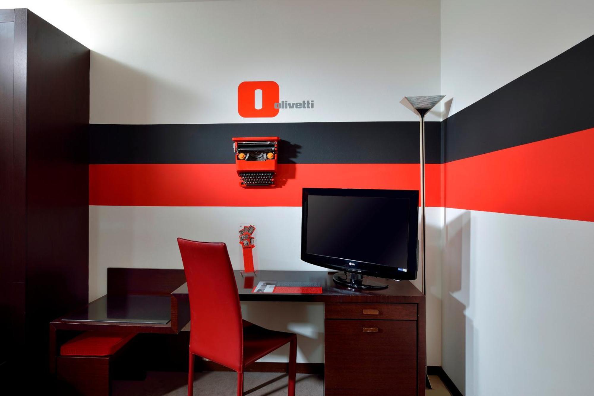 Hotel Phi