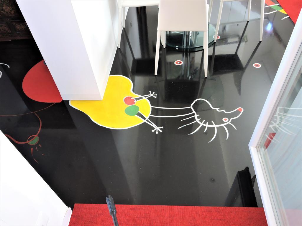 Miro' Holiday Attic