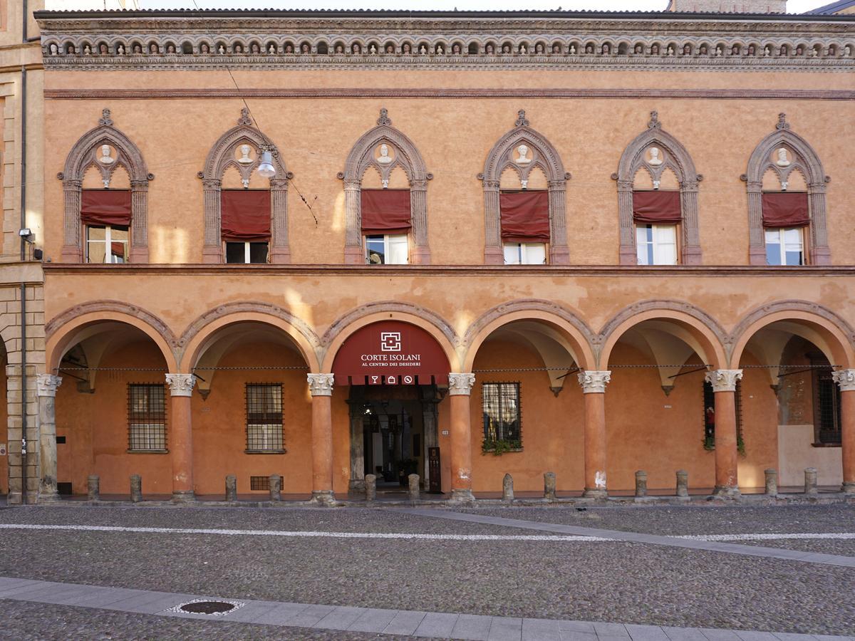 Casa Isolani Charms Santo Stefano Bed and breakfast