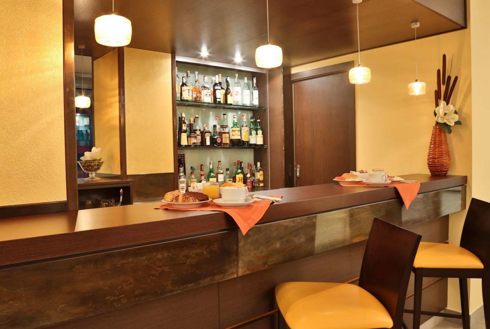 Western Hotel 4*