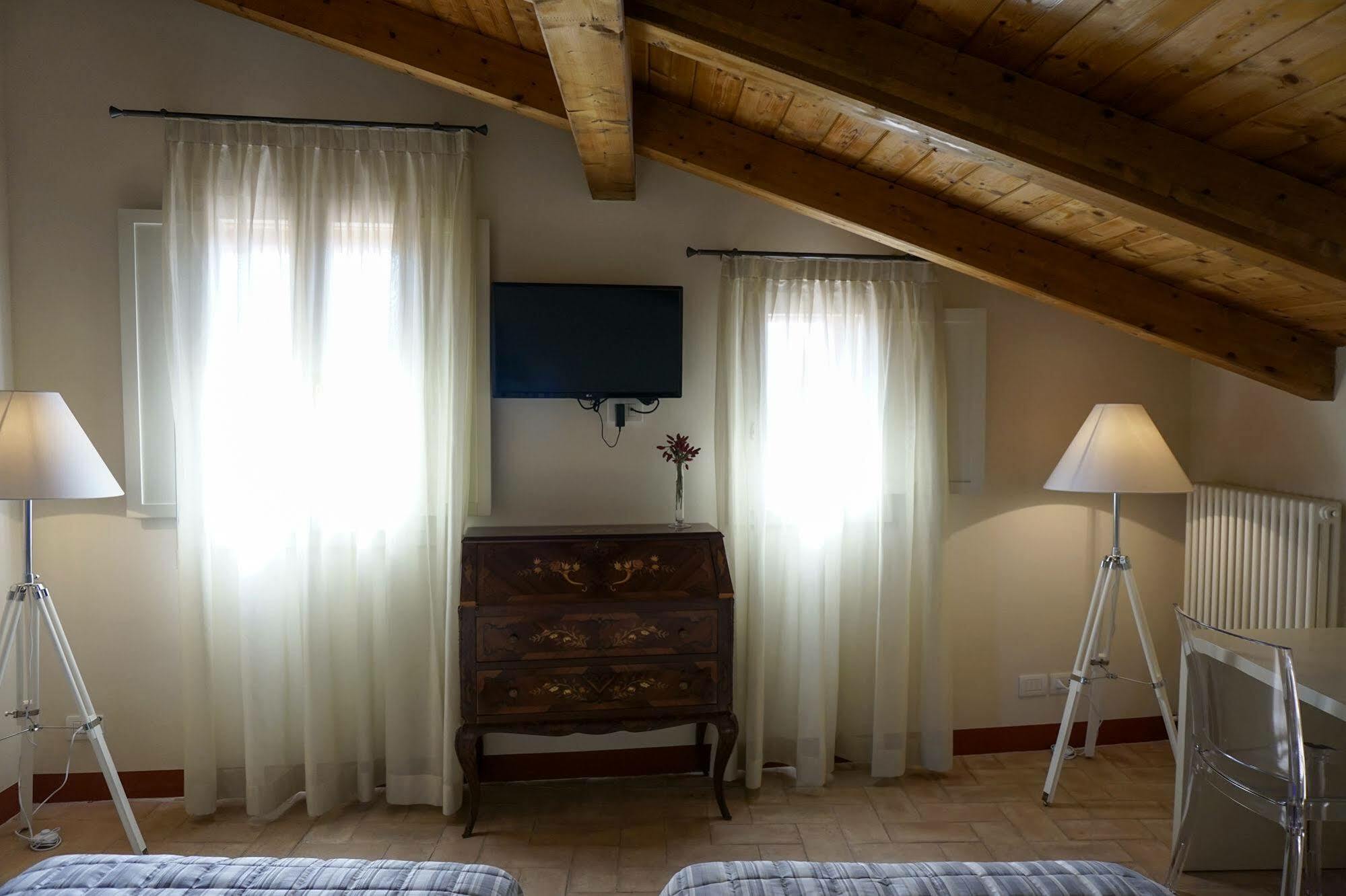 Casa Isolani Charms Santo Stefano