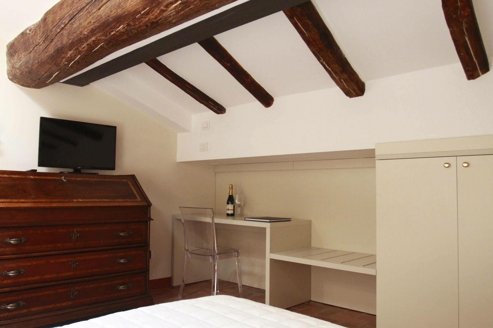 Bed and breakfast Casa Isolani Charms Santo Stefano