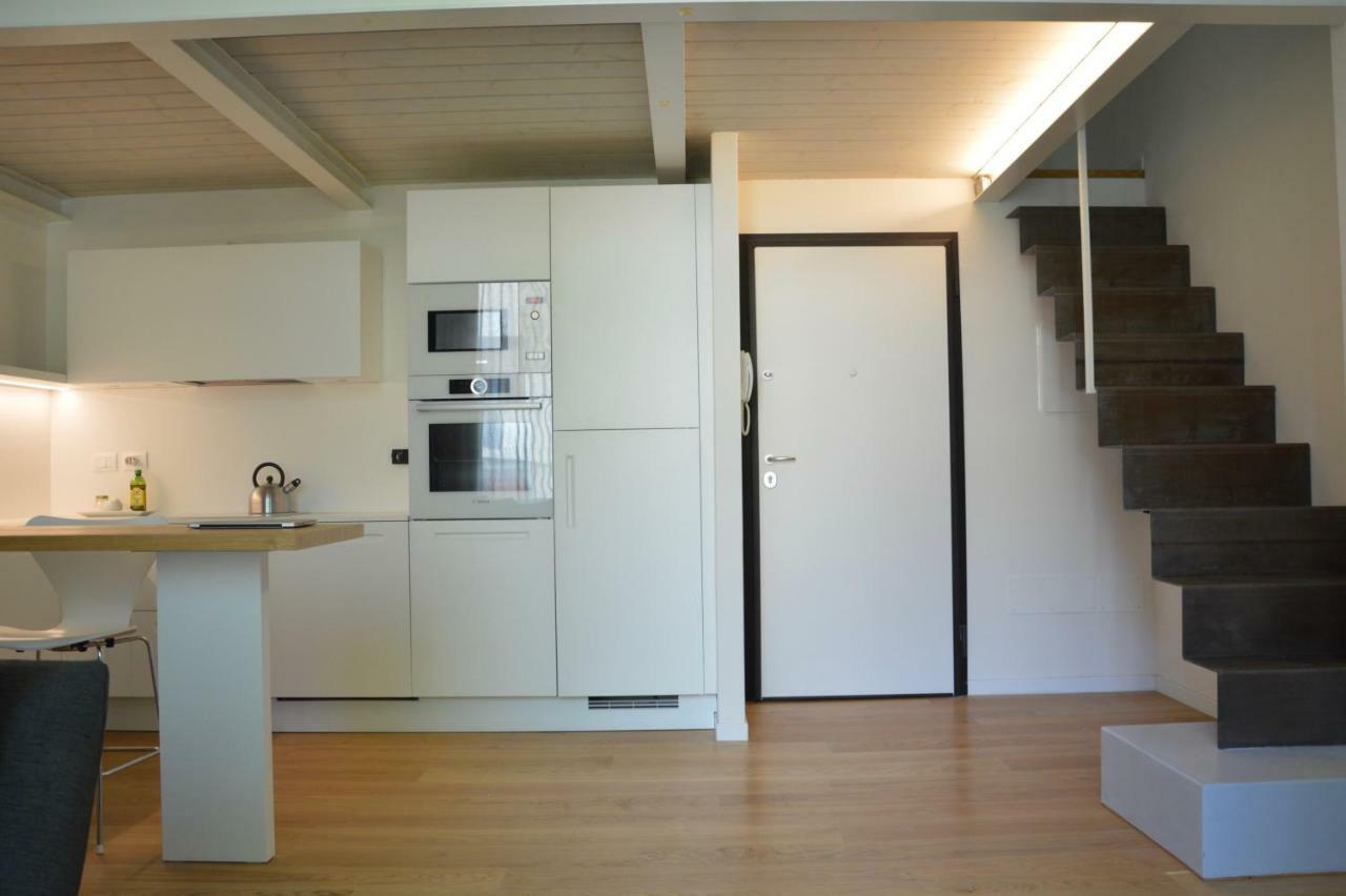 Apartment Bright And Silent Near Two Towers *