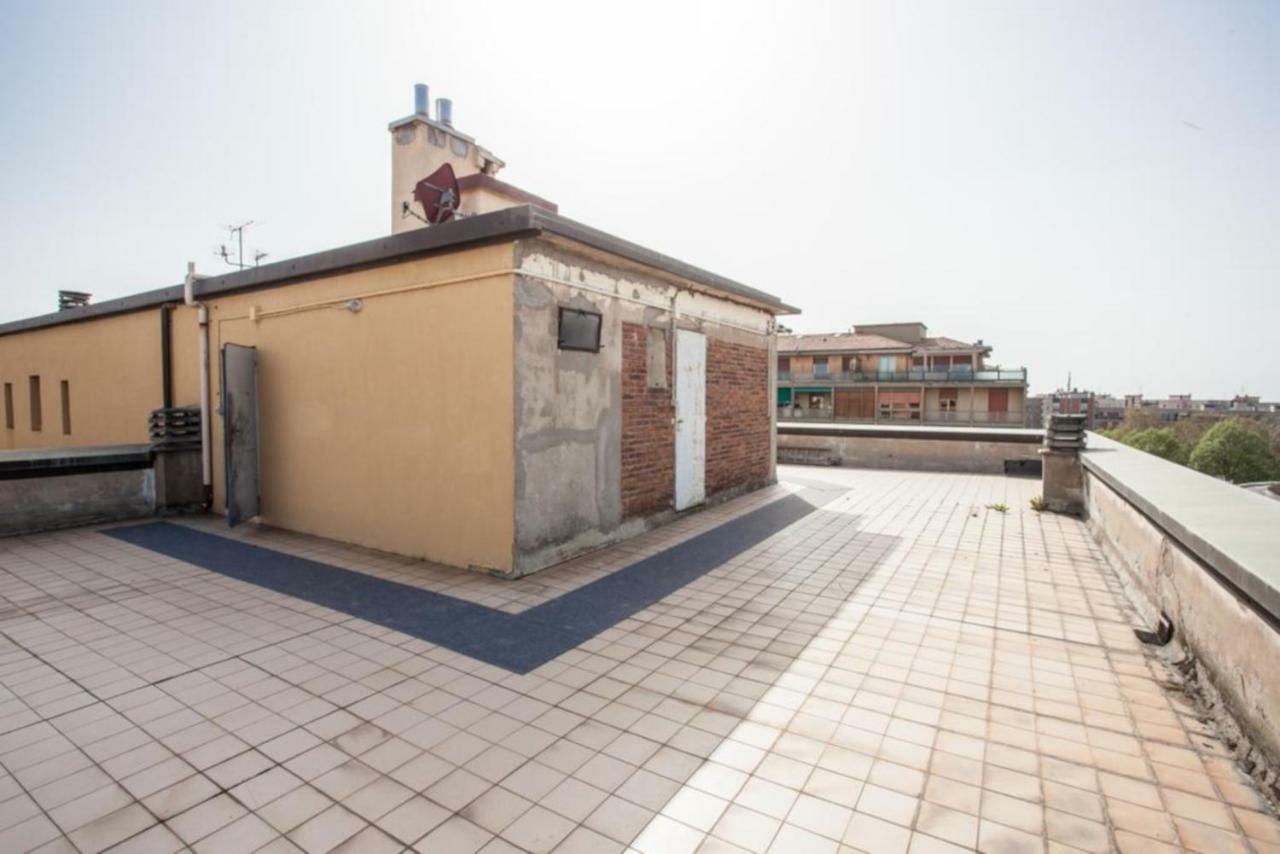 Azzarita, By Short Holidays Apartment *