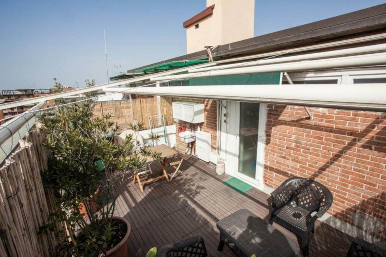 Azzarita, By Short Holidays Apartment