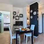 Lazzaretto A 5 Min Dall\'Aeroporto Apartment
