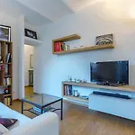 Bologna Saragozza District Apartment