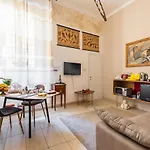 Belle Arti Gallery House